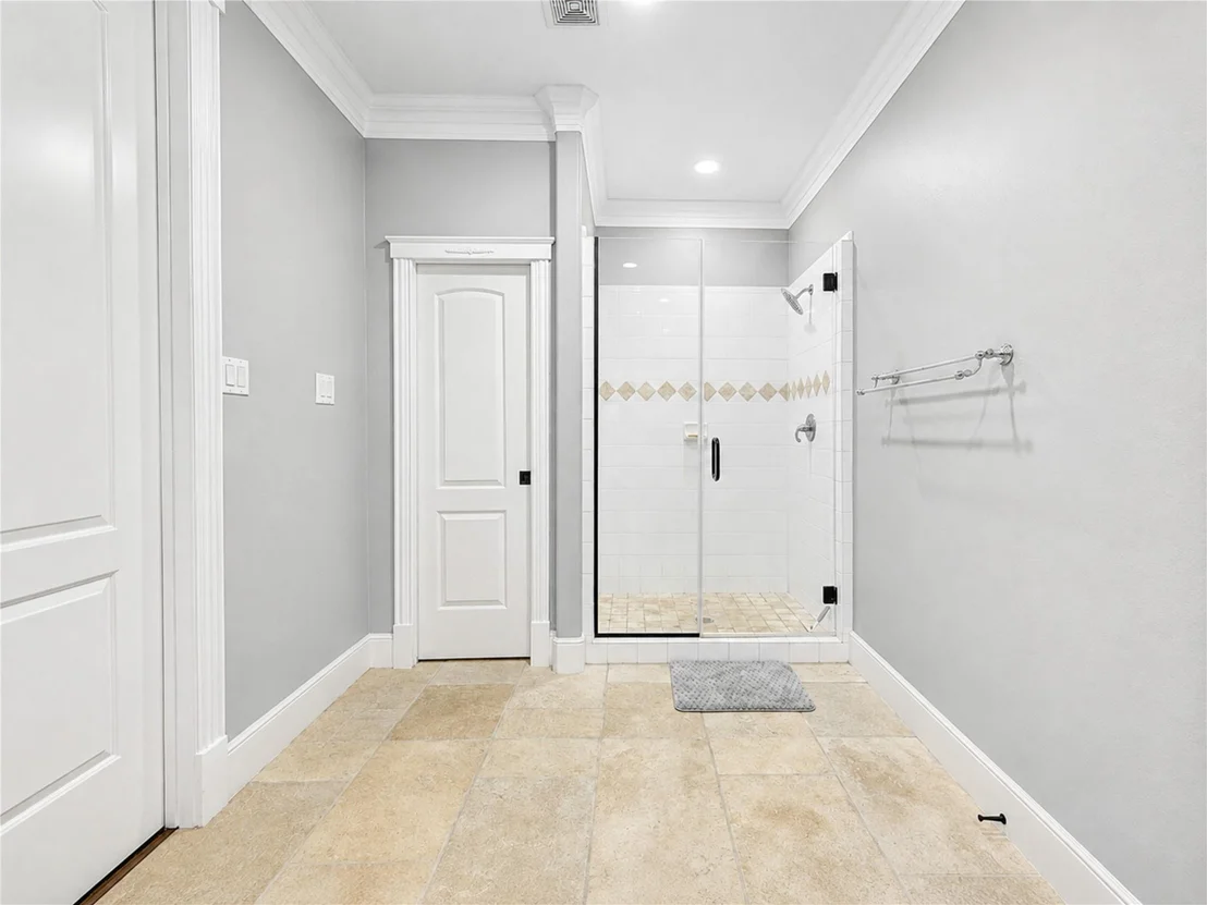 Photo of 200 Creekside Court