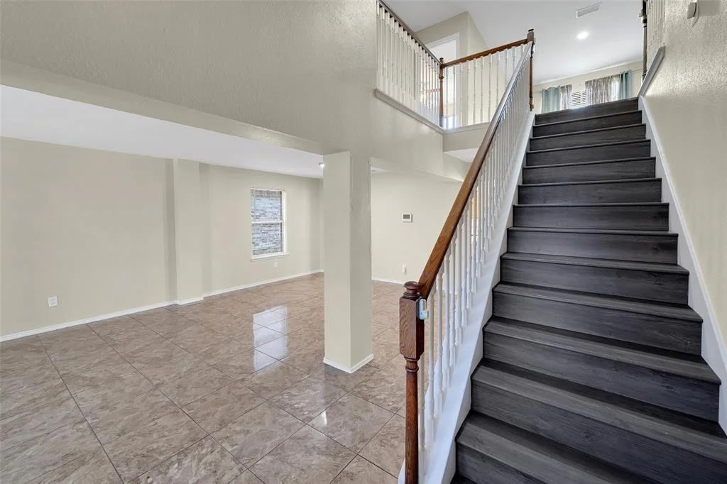 Photo of 6035 Fallmont Drive