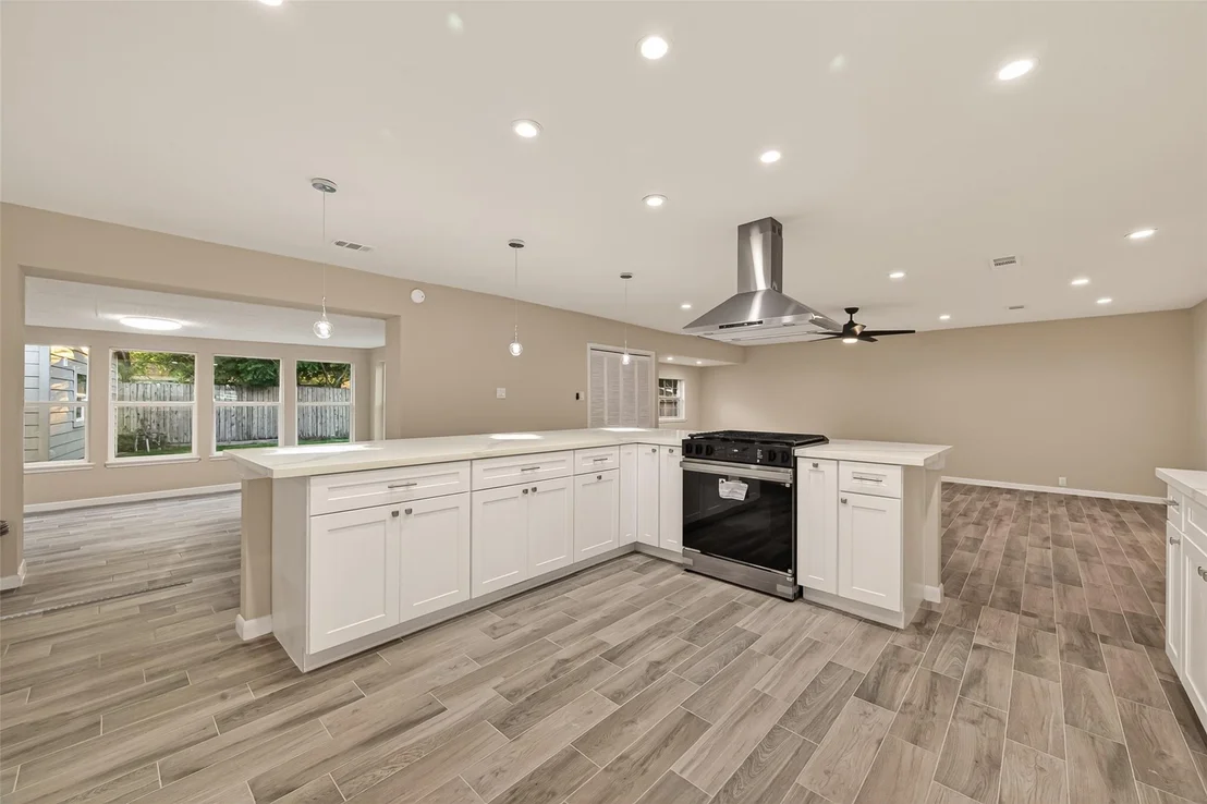 Photo of 11206 Huggins Drive