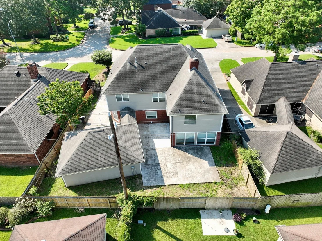Photo of 6003 Ancient Oaks Drive