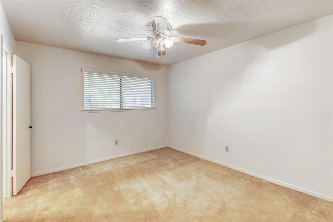 Photo of 534 Belwin Drive