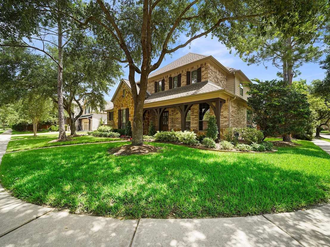 Photo of 6015 Madrone Mdw Drive