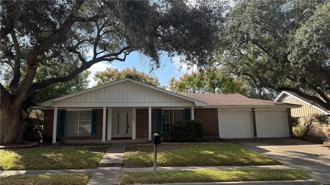 Photo of 203 Longfellow Lane