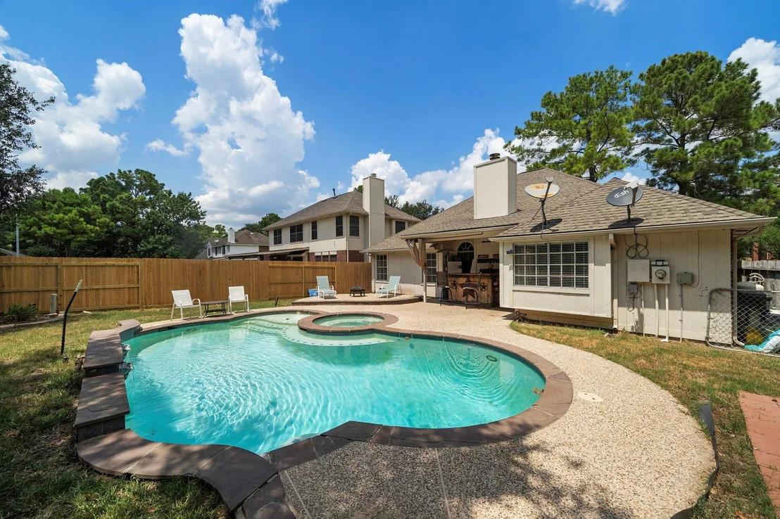 Photo of 14943 Chestnut Falls Drive