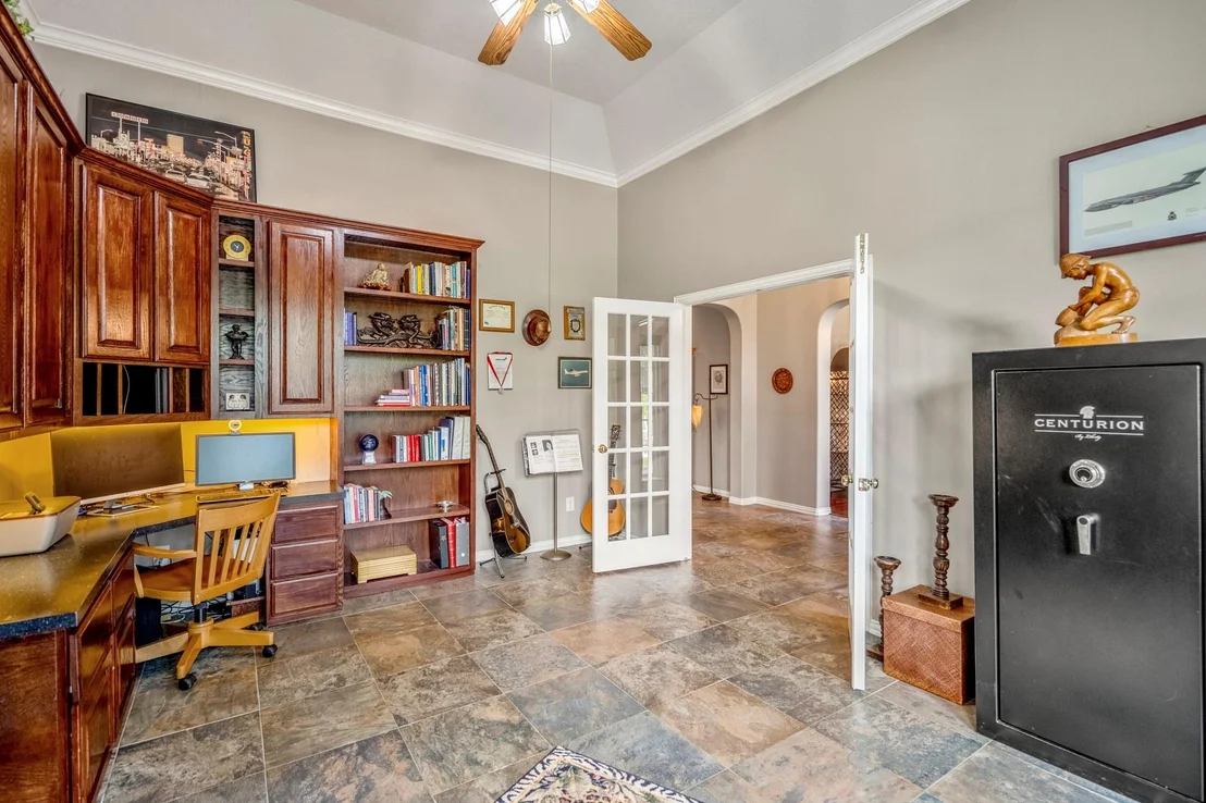 Photo of 6811 Pinehearth Court