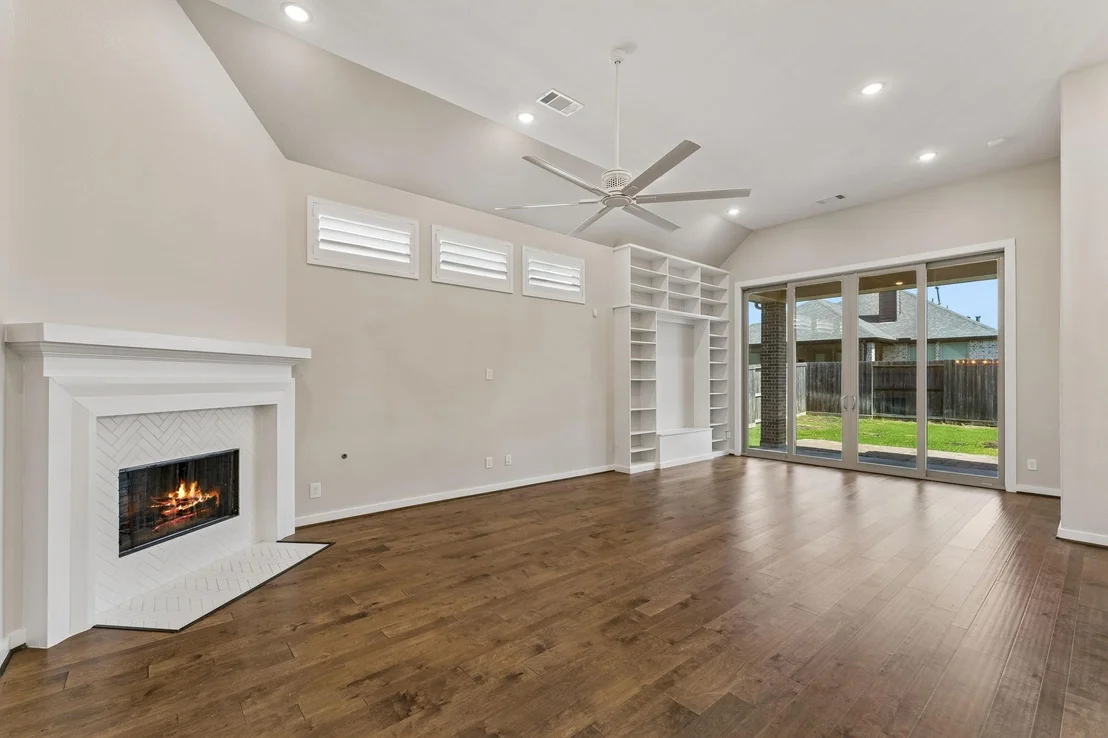 Photo of 30410 Myrtle Oak Drive