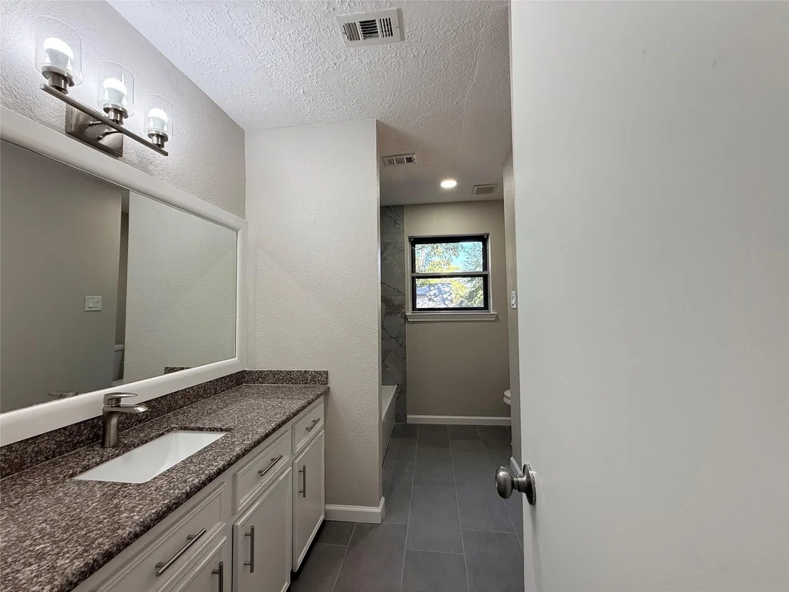 Photo of 4810 Theall Road