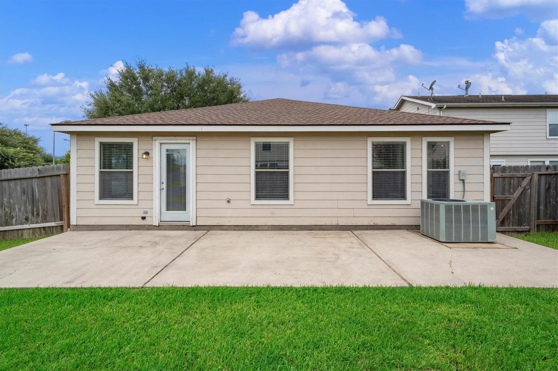 Photo of 29406 Legends Glen Drive