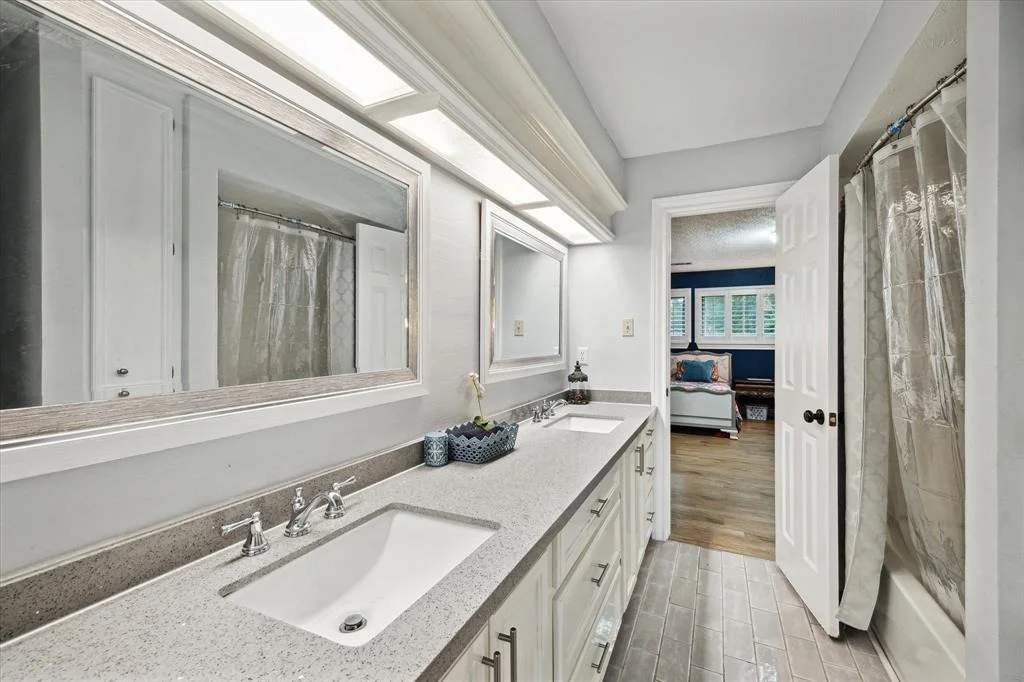 Photo of 7702 Northbridge Drive