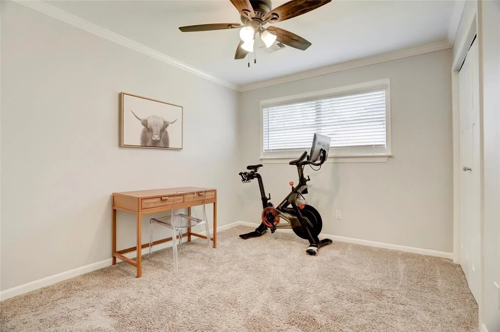 Photo of 834 Saint George Lane