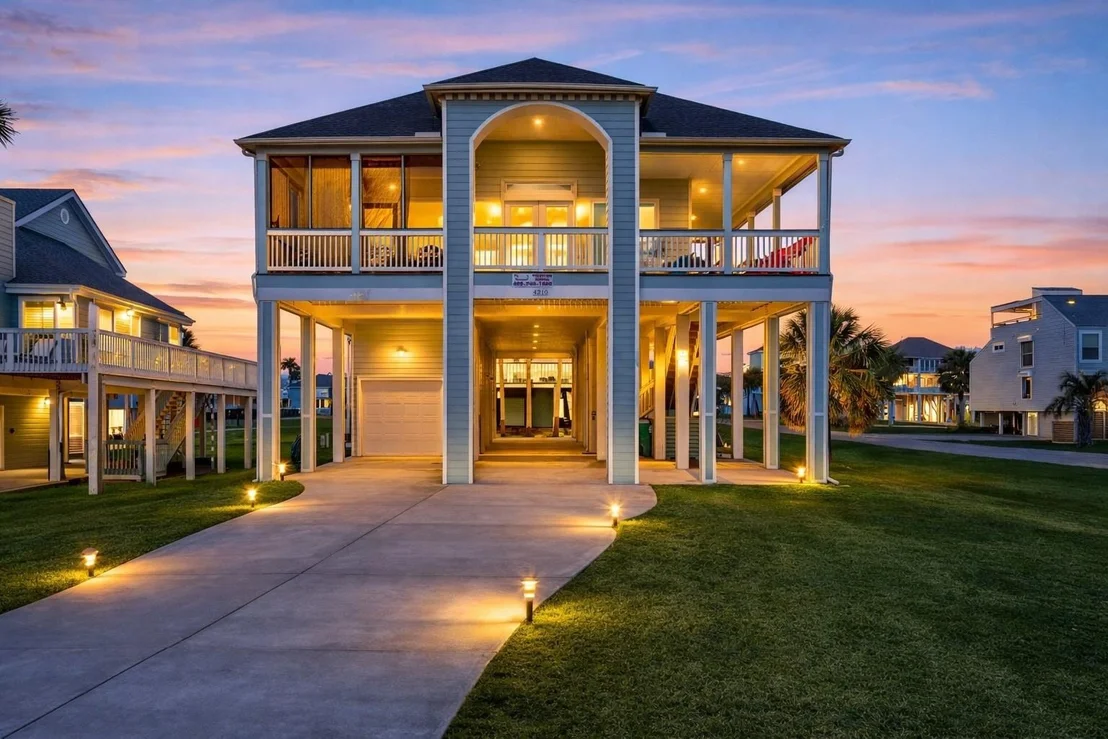Photo of 4210 Sandpiper