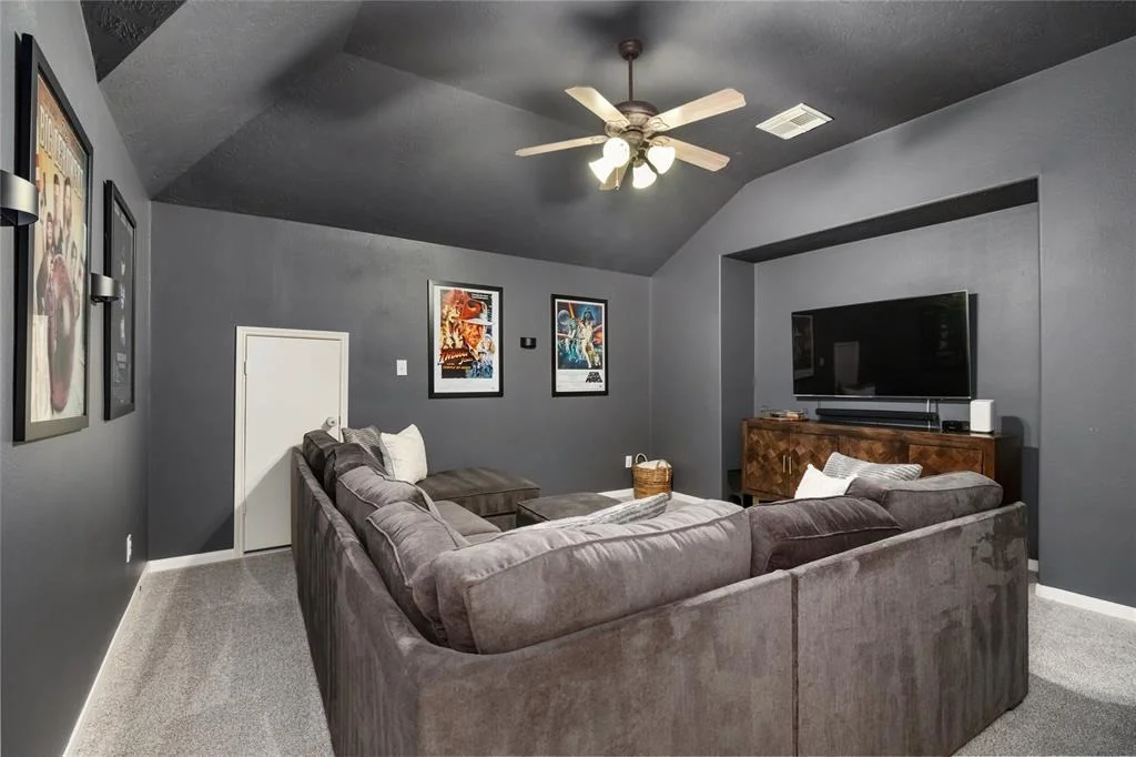 Photo of 21247 Albany Park Lane