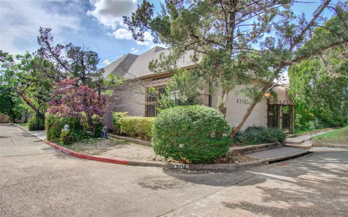 Photo of 9712 Longmont Drive