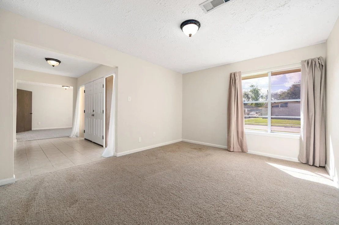 Photo of 119 Ravenhead Drive