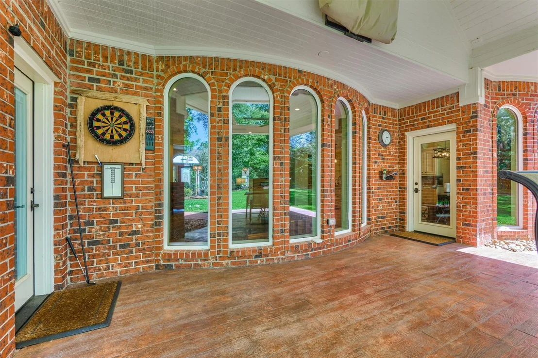 Photo of 150 Lake View Circle