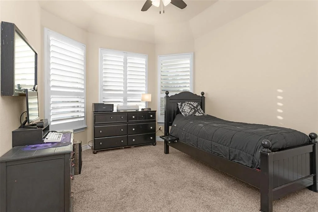 Photo of 40393 Mostyn Drive