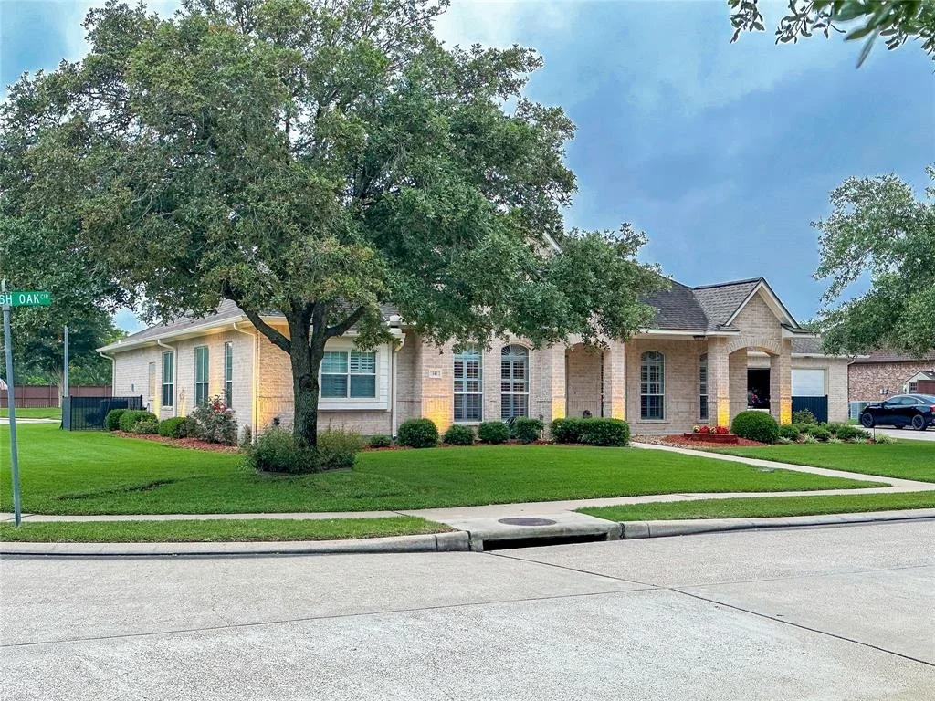 Photo of 141 Spanish Oak Circle