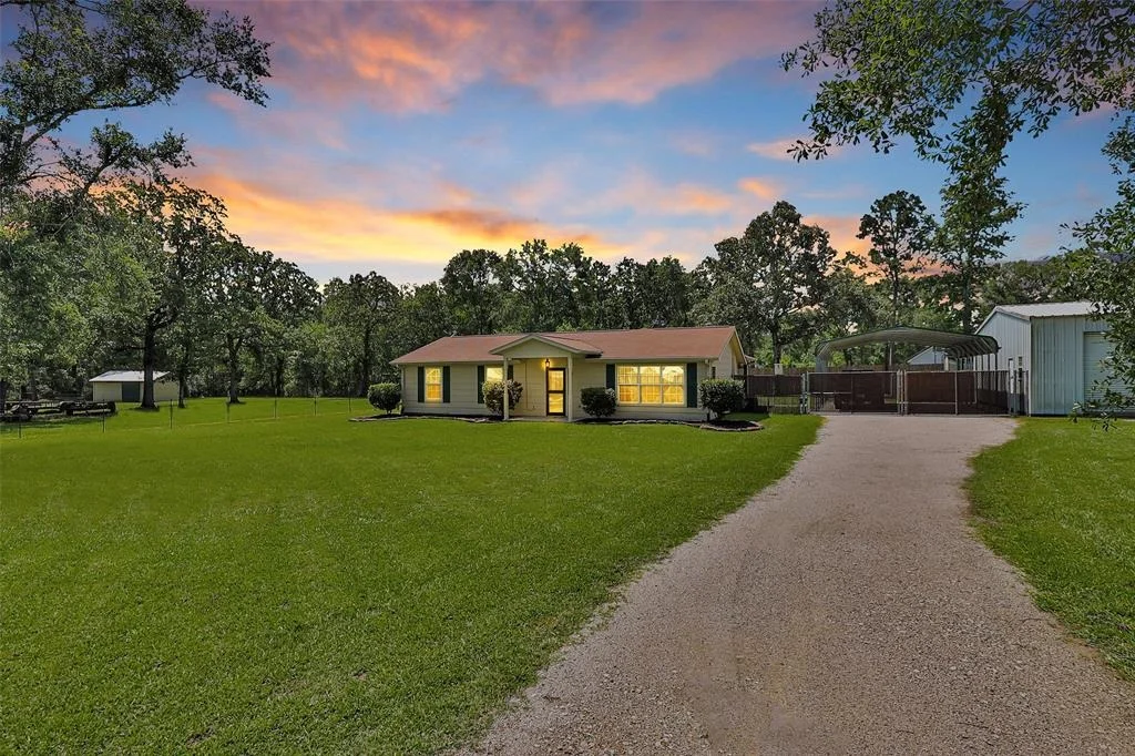 Photo of 814 Whipporwill Road