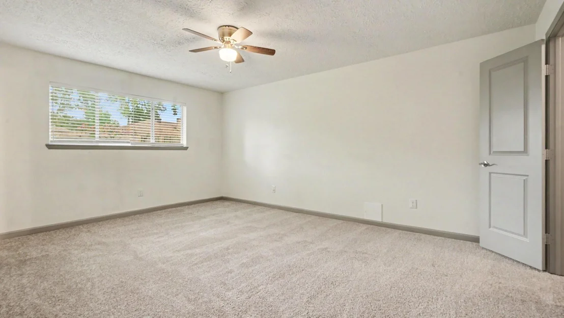 Photo of 23226 Low Ridge Road