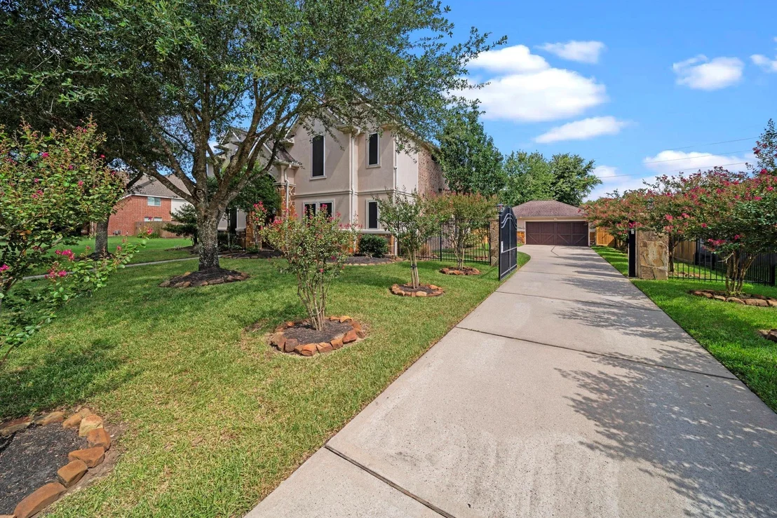 Photo of 5703 Silverthorn Glen Drive