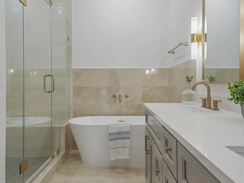 Photo of 5016 Golden Forest Drive