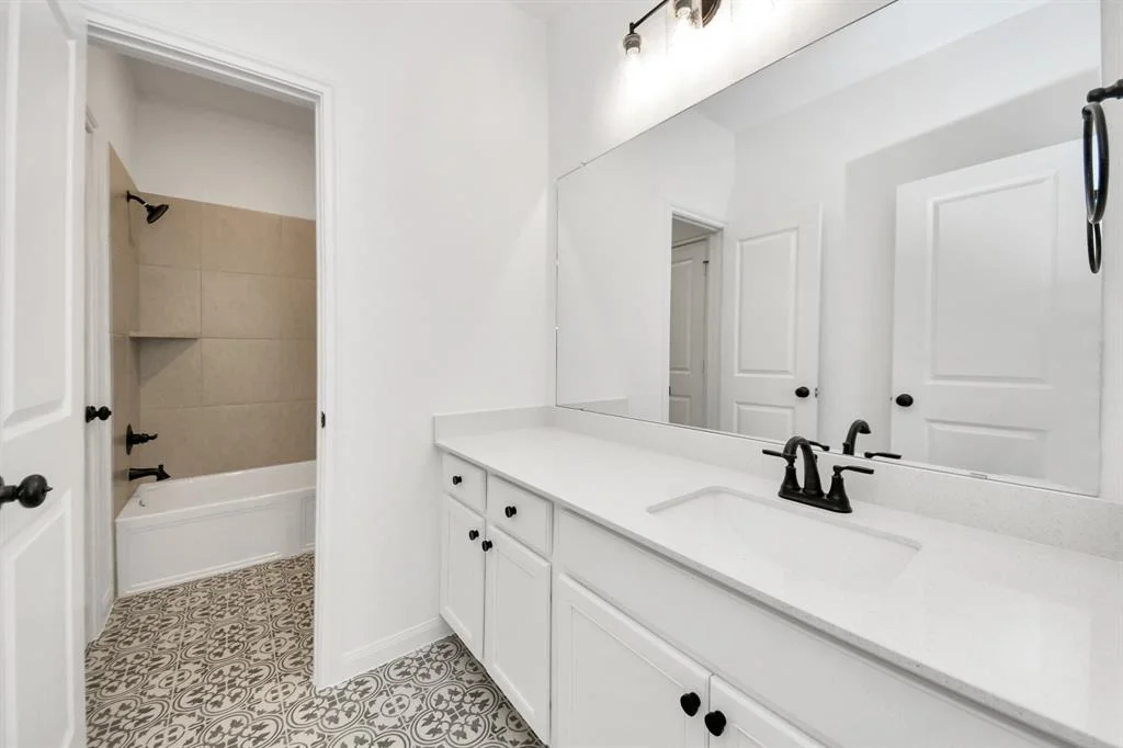 Photo of 7206 Swinging Oak Circle