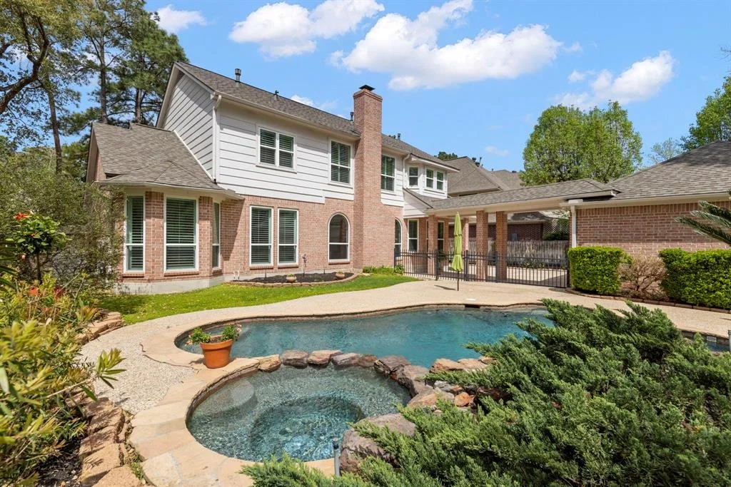 Photo of 38 E Shadowpoint Circle