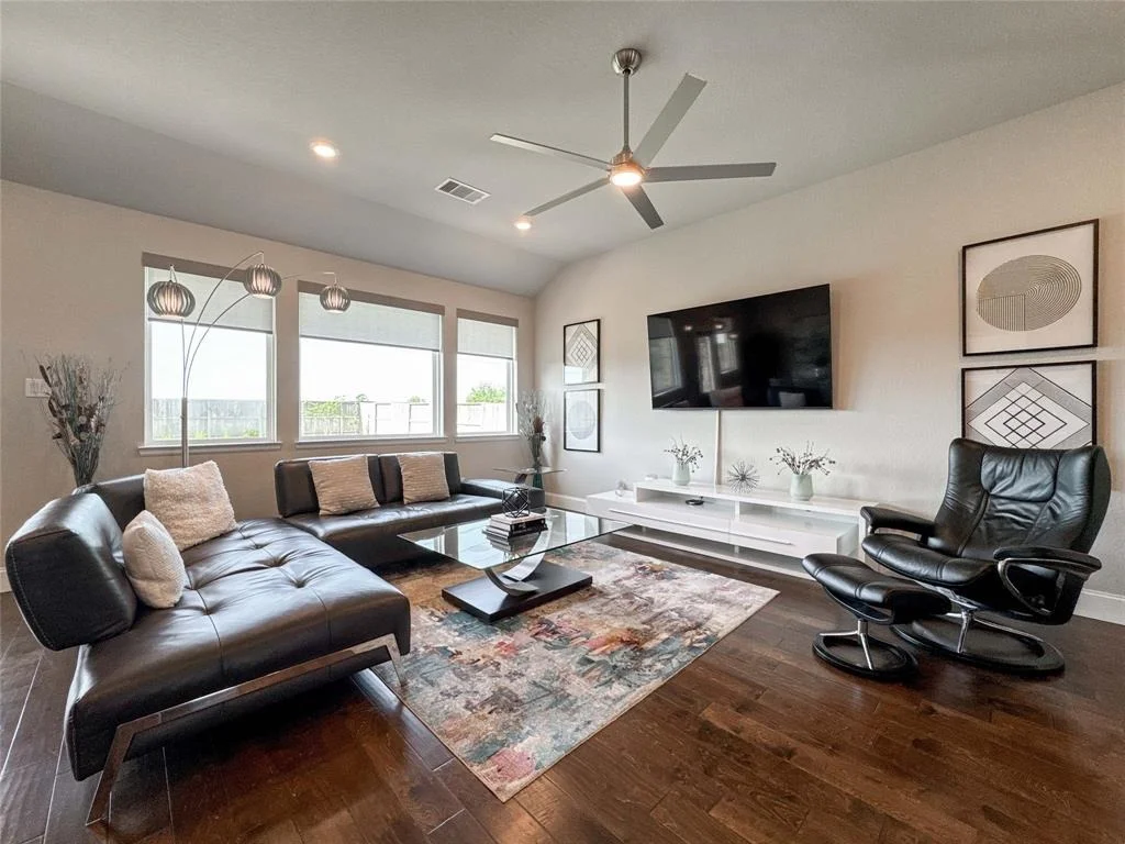 Photo of 4138 Shackleton Court