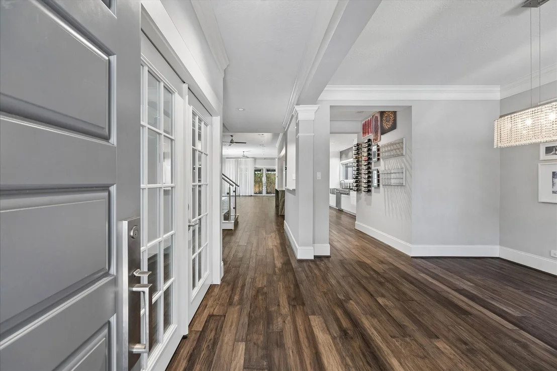 Photo of 14855 Perthshire Road