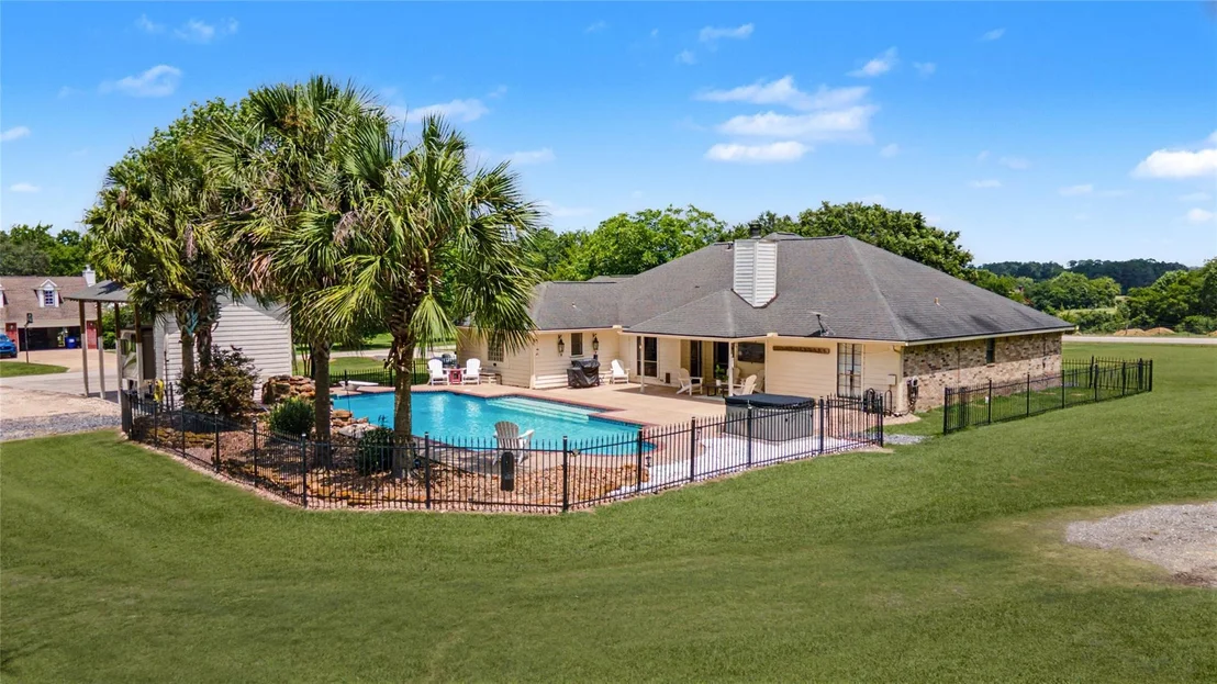 Photo of 16558 Green Meadow Loop