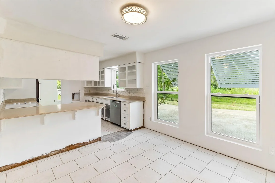Photo of 1430 North Rd