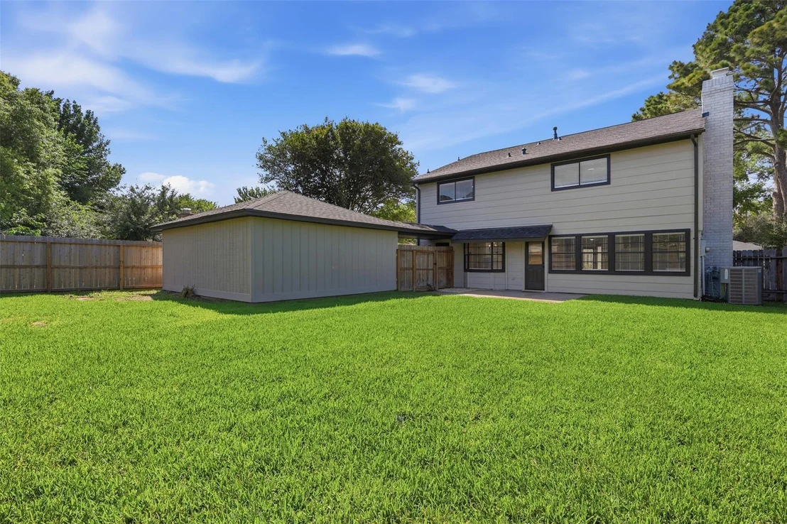 Photo of 16306 Mill Point