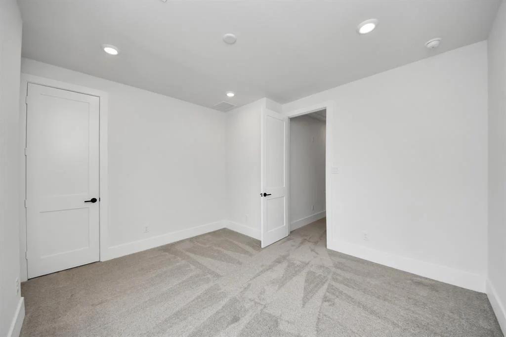 Photo of 405 Forest Reserve Place