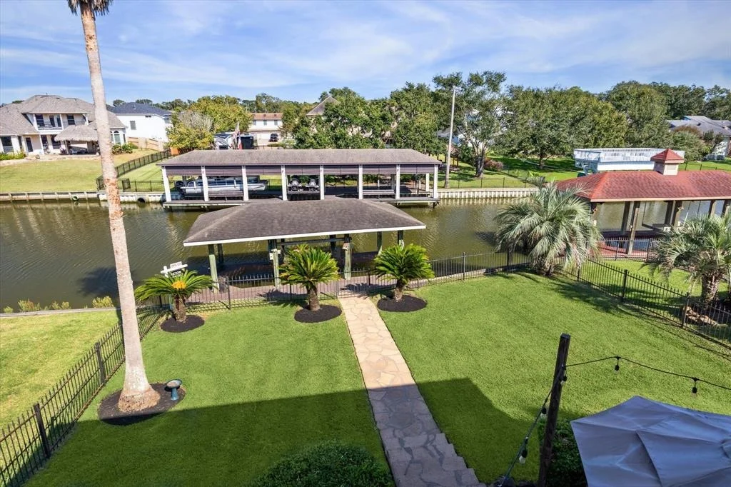 Photo of 2050 Lakeside Landing