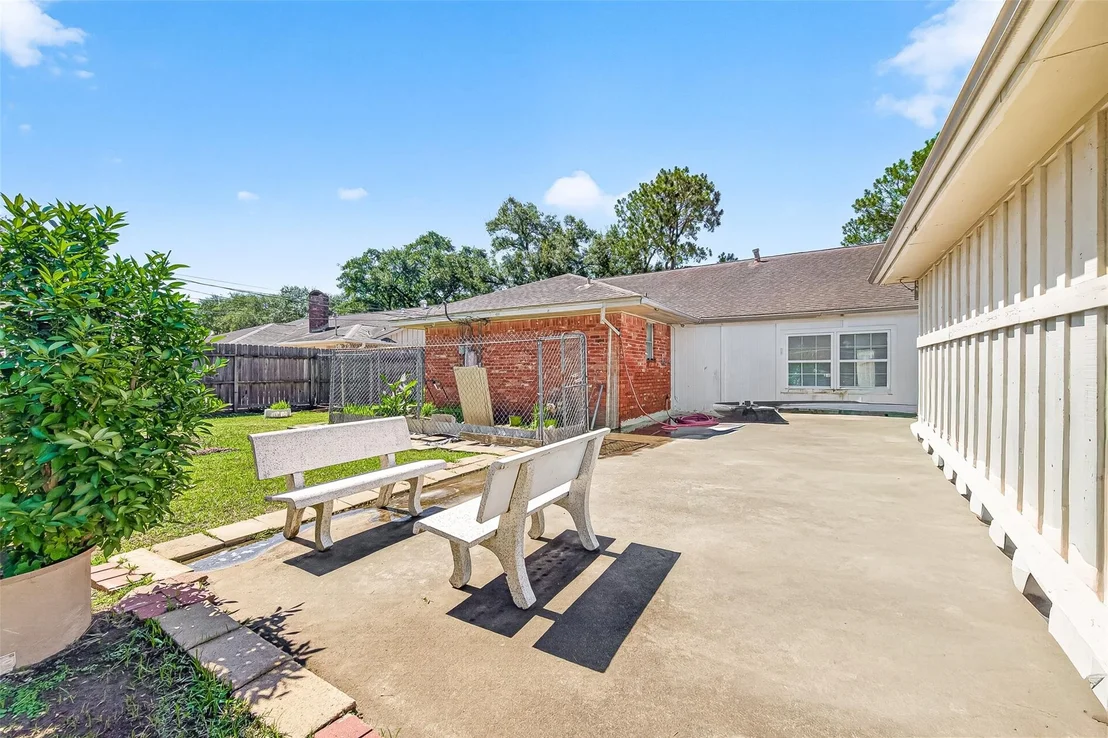 Photo of 8022 Stroud Dr