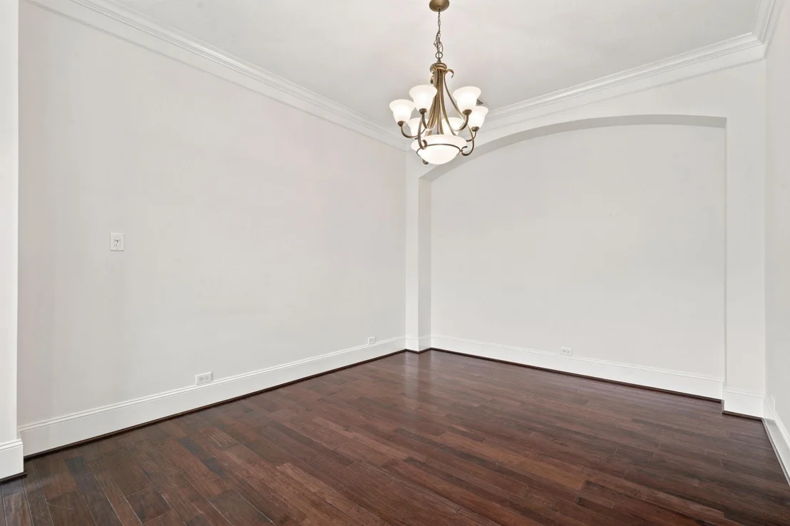 Photo of 6 Sleeping Colt Place
