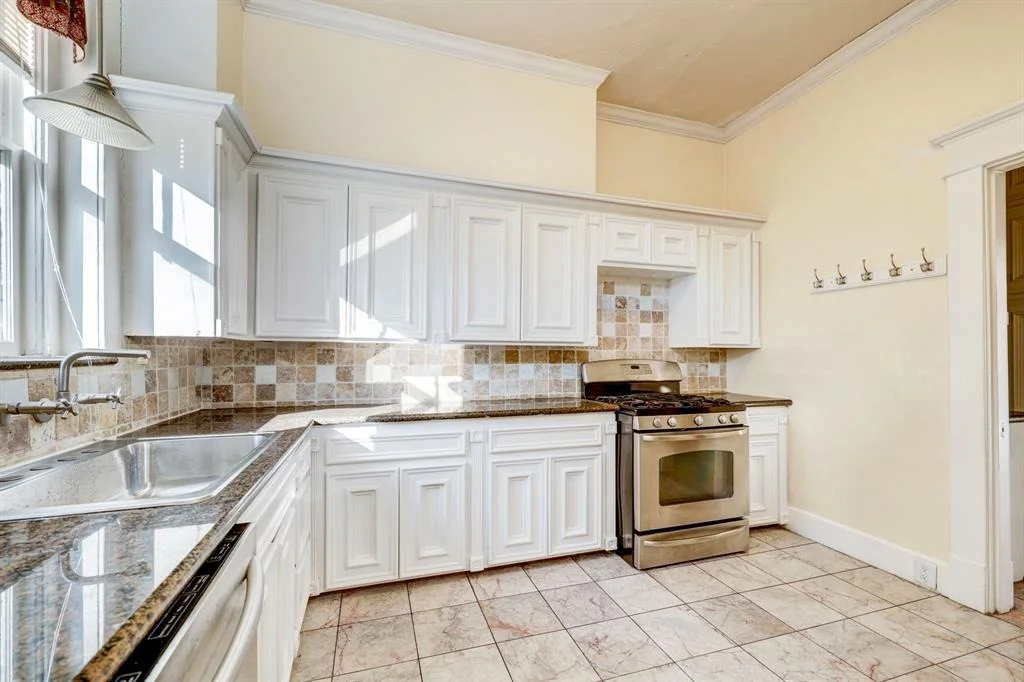Photo of 222 Marshall Street