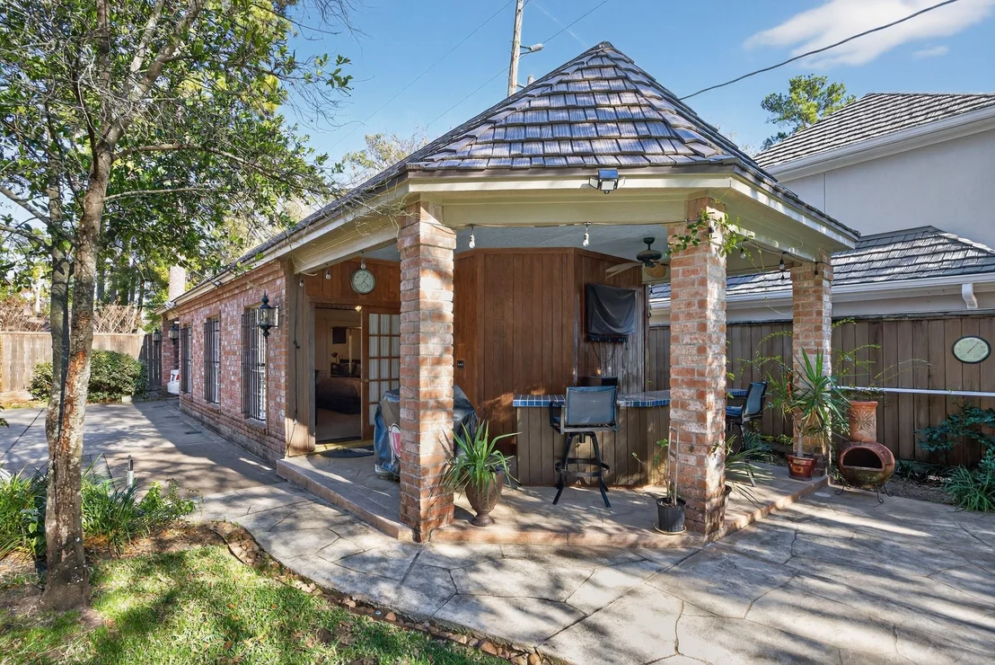 Photo of 8807 Chelmsford Lane