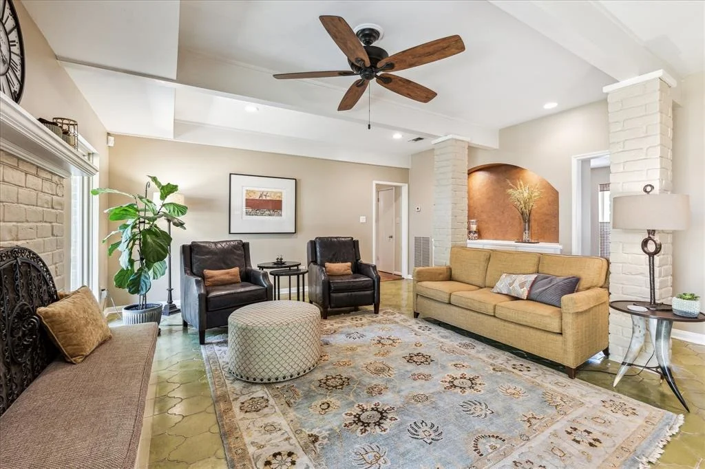 Photo of 10031 Olympia Drive