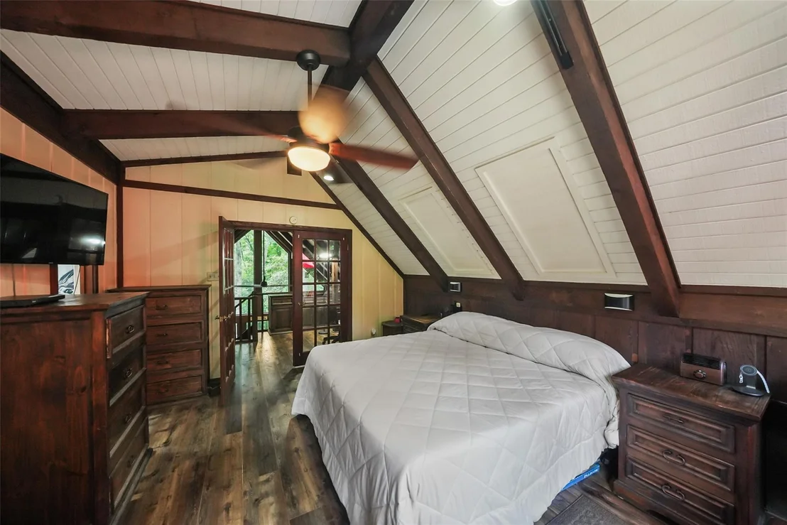 Photo of 200 Cochran Lane