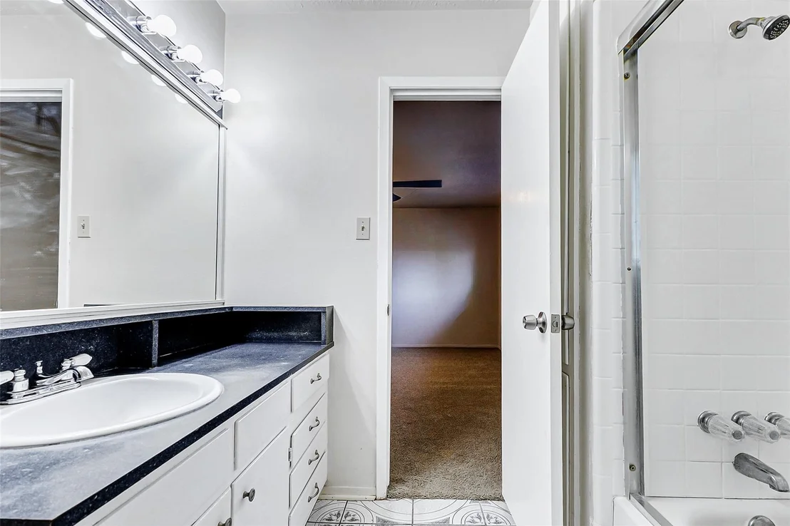 Photo of 5318 Botany Lane