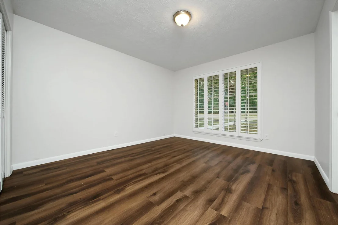 Photo of 347 Maple Lane