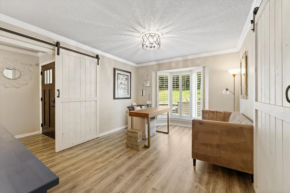 Photo of 57 Lake Forest Circle