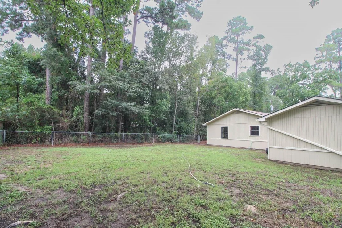 Photo of 345 Cherokee Lane