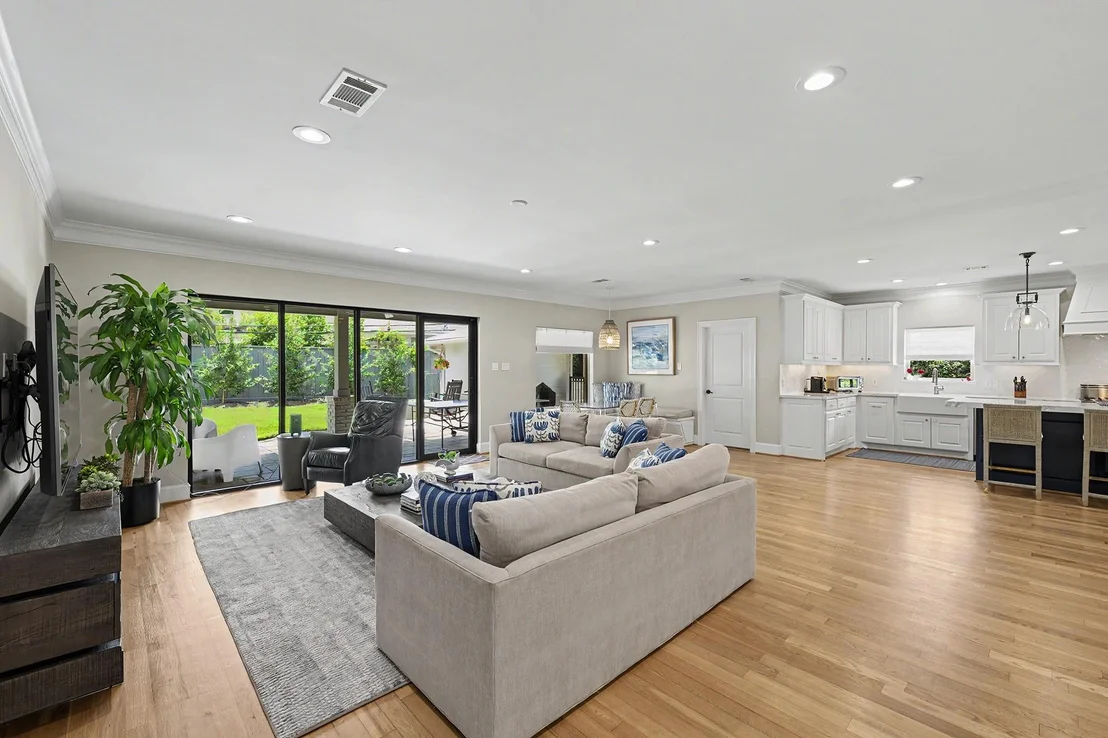 Photo of 12115 Beauregard Drive