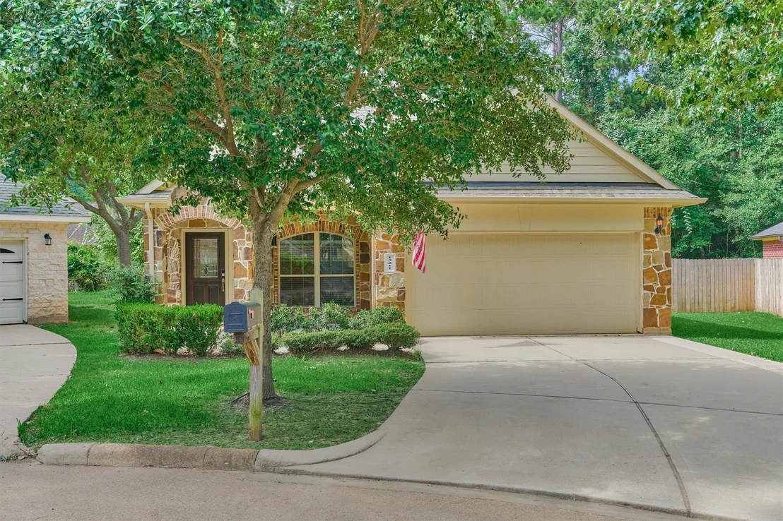 Photo of 13211 Salem Circle