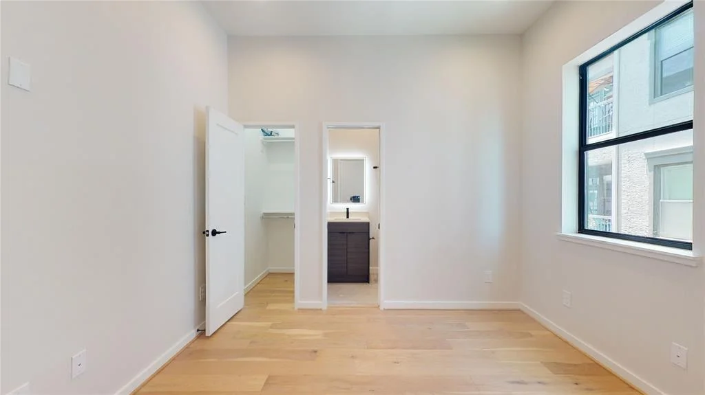 Photo of 519 Memorial Heights Drive