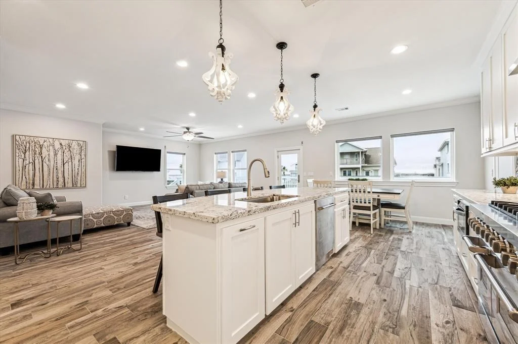 Photo of 430 Amanda Circle