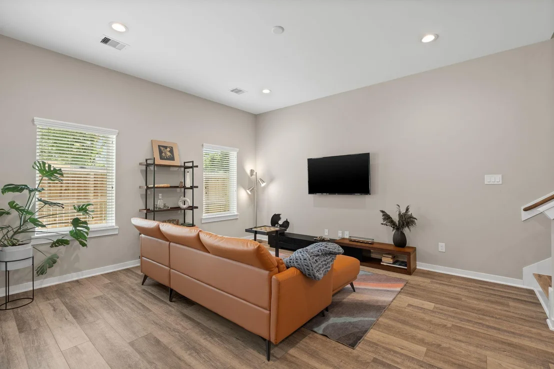 Photo of 413 Stonework Oaks Lane