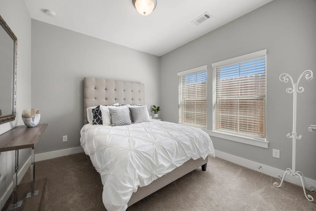 Photo of 1216 Murrayhill Drive